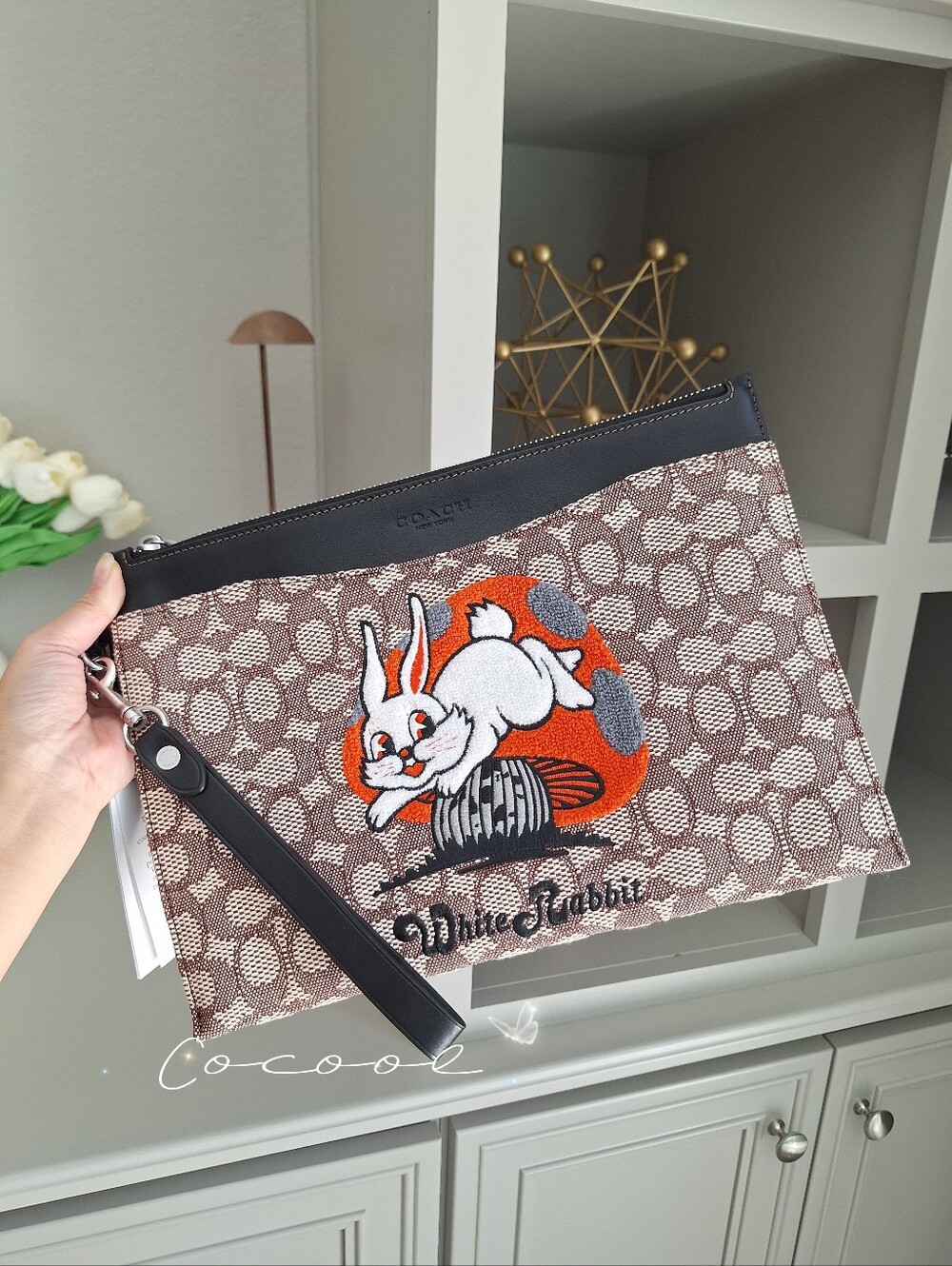 New Coach Embroidered White Rabbit motif Signature Clutch Bag Limited Edition
